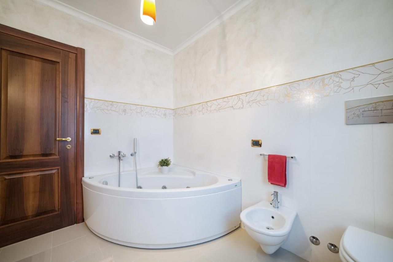 B&B Samilu' บัตตีปาลเลีย ภายนอก รูปภาพ